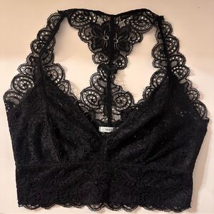 Kimchi Blue Size Medium Black Lace Racerback Bralette
